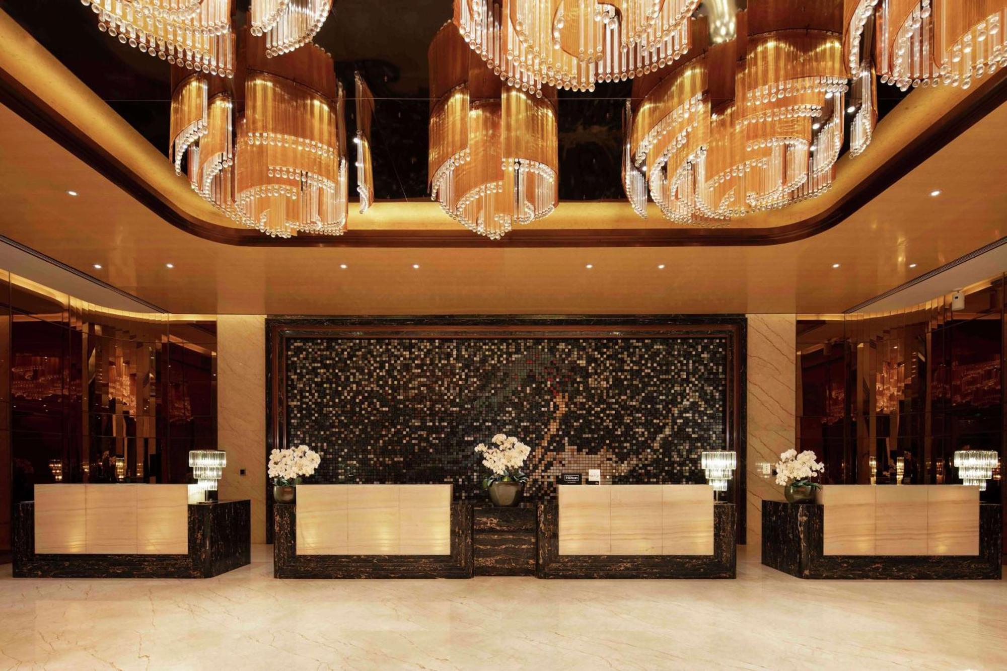 Hotel Hilton Zhengzhou Exterior foto